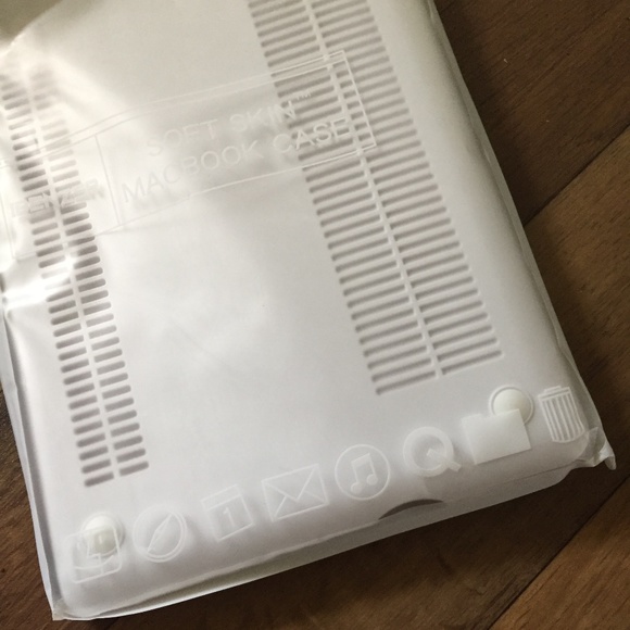 14 Inch Marble Slab in Grey Mac Book Case - Soft Skin by IBENZER - Picture 8 of 10